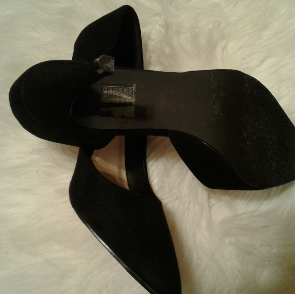 Forever 21 Faux Suede Pumps - Picture 4 of 4